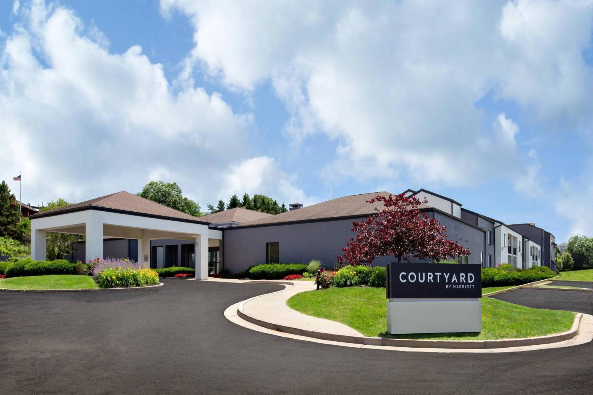 Courtyard By Marriott Pittsburgh Airport Hotel Coraopolis Ngoại thất bức ảnh