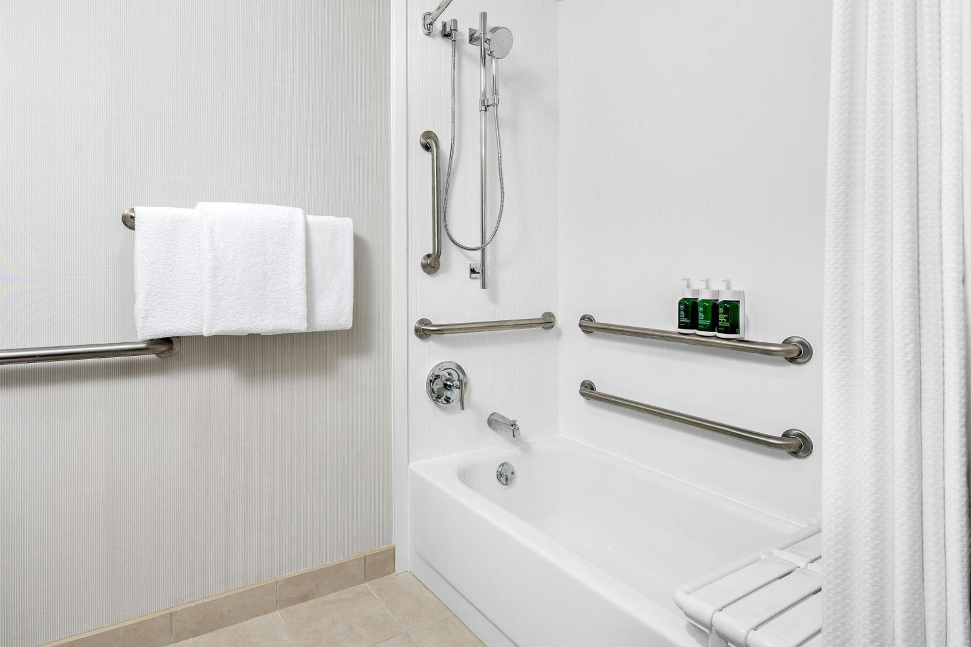 Courtyard By Marriott Pittsburgh Airport Hotel Coraopolis Ngoại thất bức ảnh
