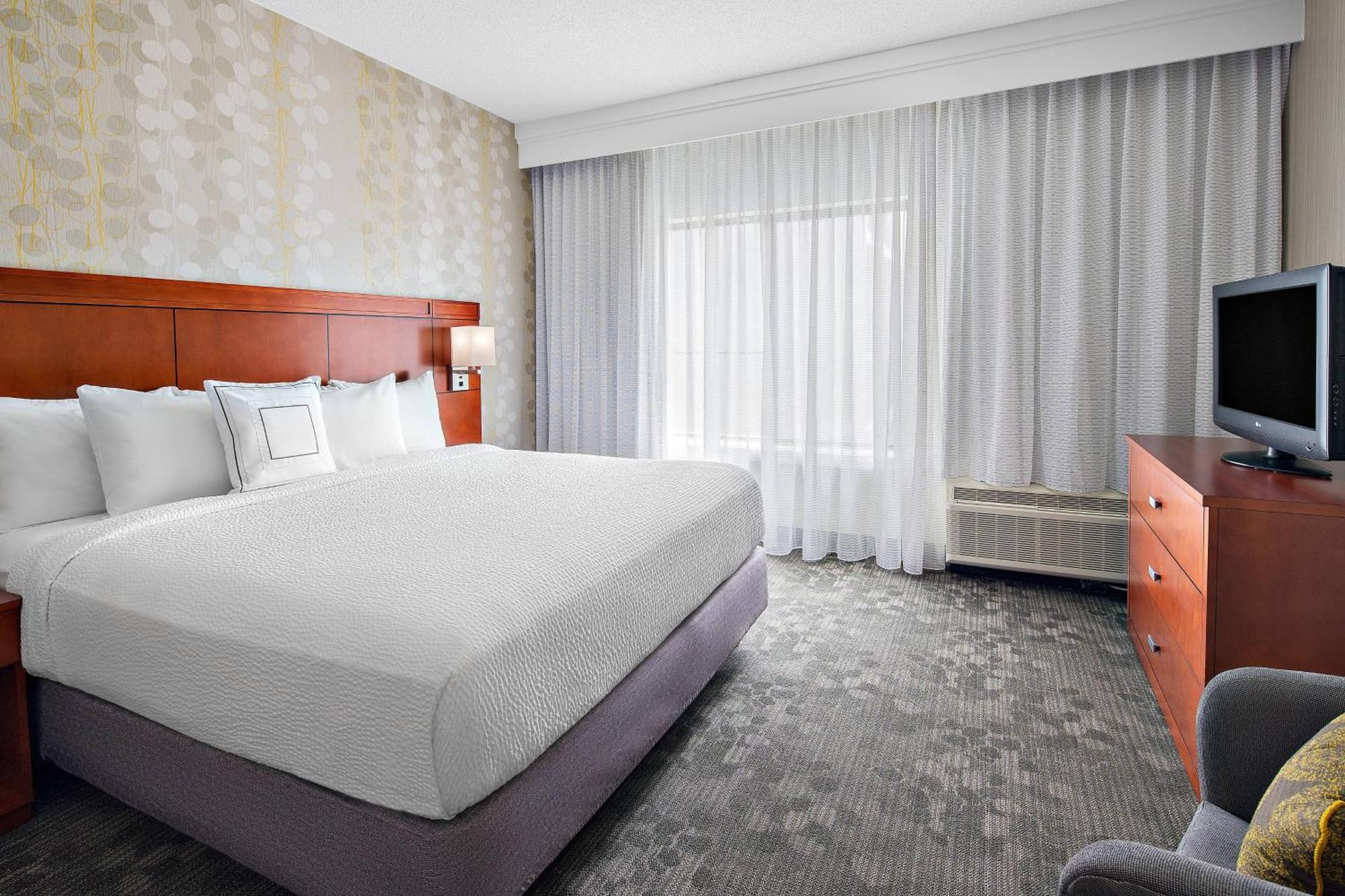 Courtyard By Marriott Pittsburgh Airport Hotel Coraopolis Ngoại thất bức ảnh