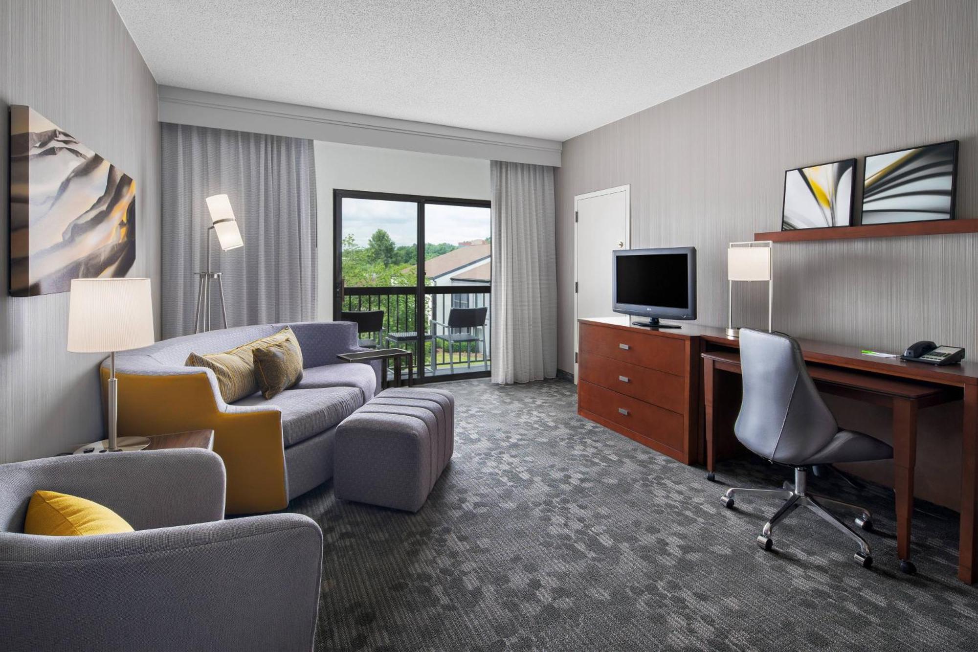 Courtyard By Marriott Pittsburgh Airport Hotel Coraopolis Ngoại thất bức ảnh