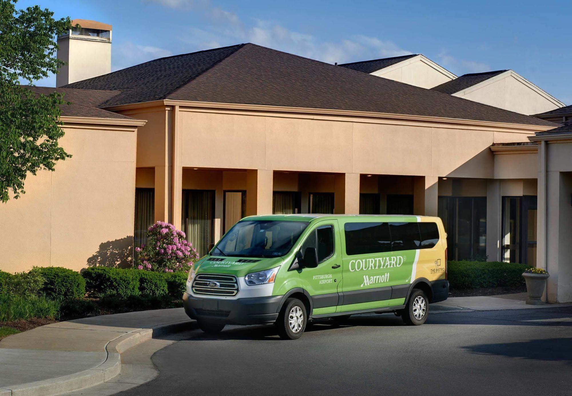 Courtyard By Marriott Pittsburgh Airport Hotel Coraopolis Ngoại thất bức ảnh