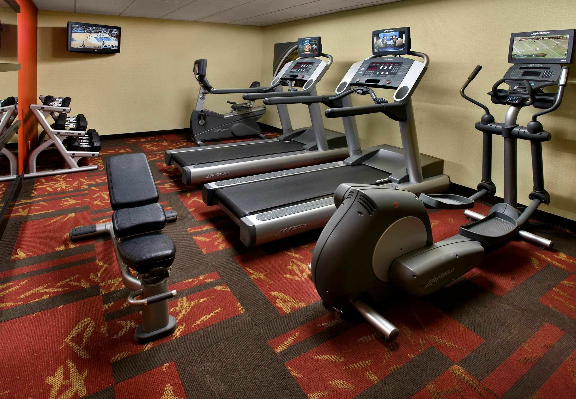 Courtyard By Marriott Pittsburgh Airport Hotel Coraopolis Ngoại thất bức ảnh